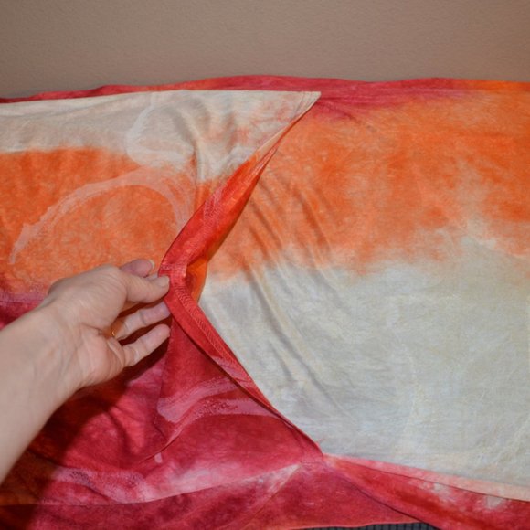 Shawl Scarf with Pouches Orange-Red-Yellow Wide White Prints Silky Wrap 70'x25' - Picture 12 of 13